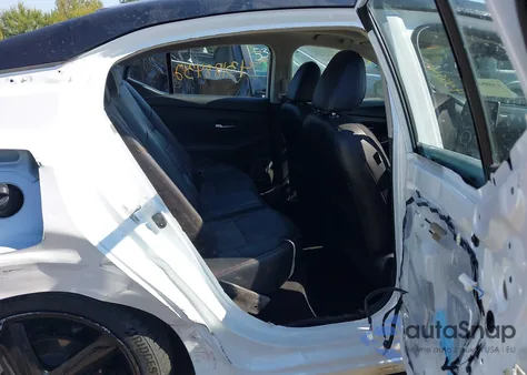 2024 Nissan Sentra Sr Xtronic Cvt z USA, uszkodzony, nr VIN 3N1AB8DV2RY228476